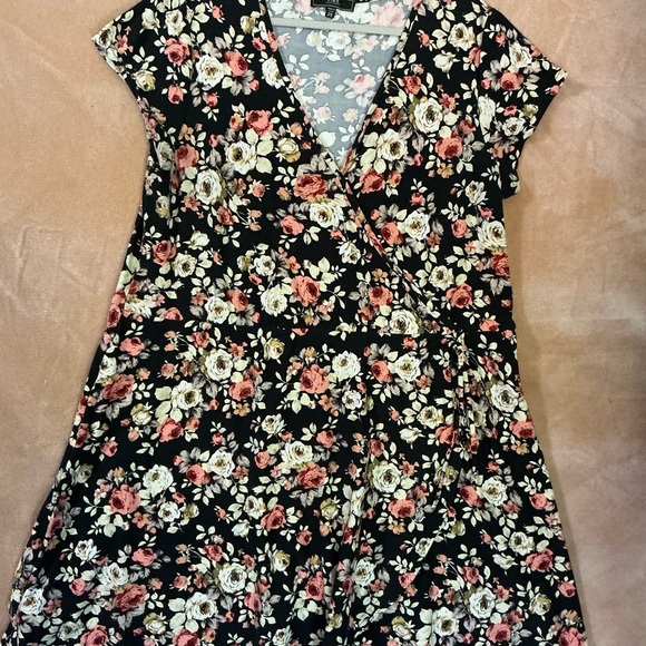 Floral  Dress - Black with flower design wrap around look - Picture 2 of 6